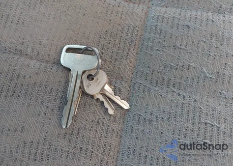 1999 Toyota Tacoma из США, поврежденный, VIN 4TAWN72N2XZ402410